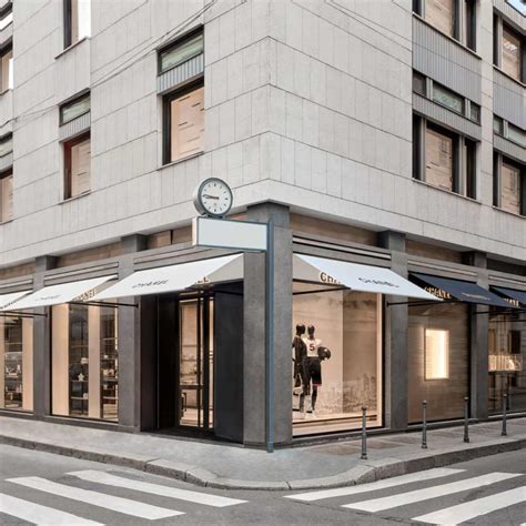 negozio borse chanel milano